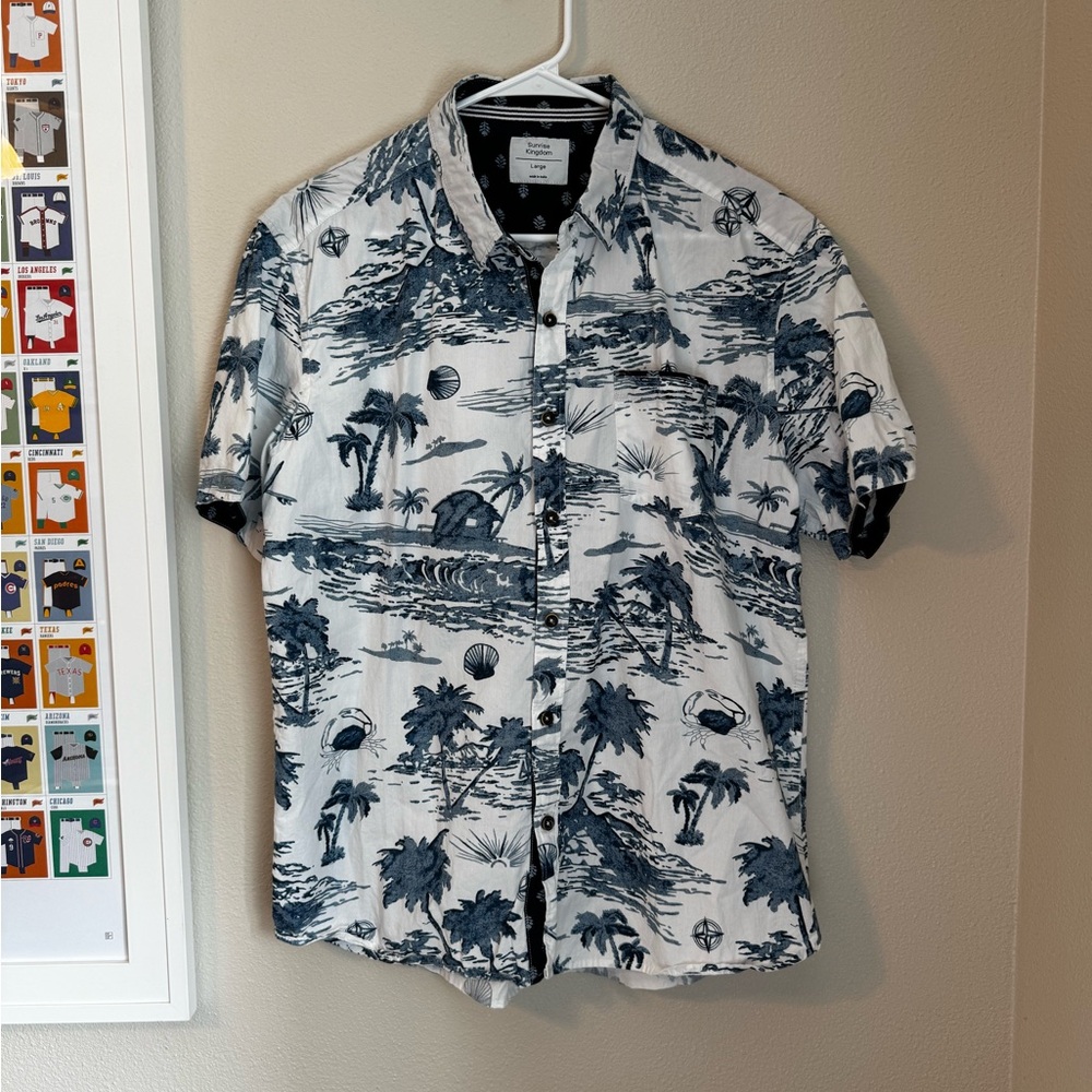 Hawaiian button up